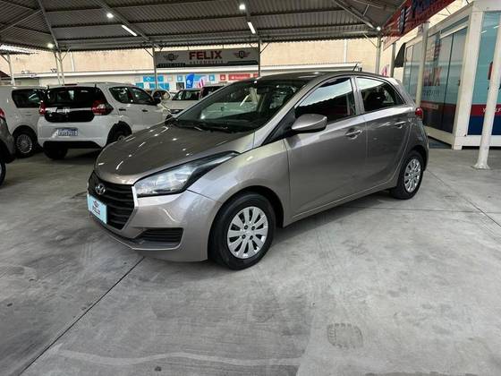 HYUNDAI HB20 1.0 COMFORT PLUS 12V FLEX 4P MANUAL